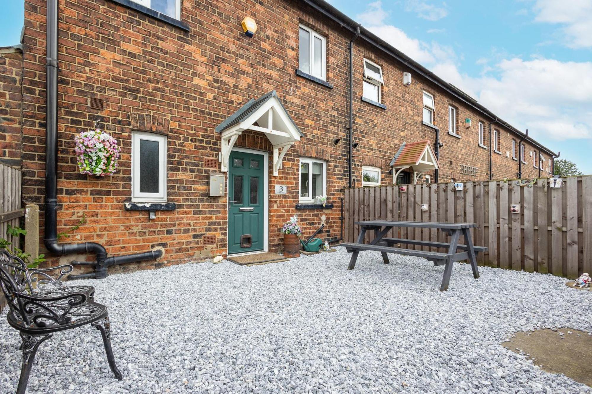 Canal Side Cottage Wakefield Stanley  外观 照片